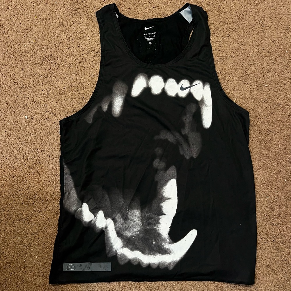 Nike Men’s Medium Run Wild Teeth Singlet